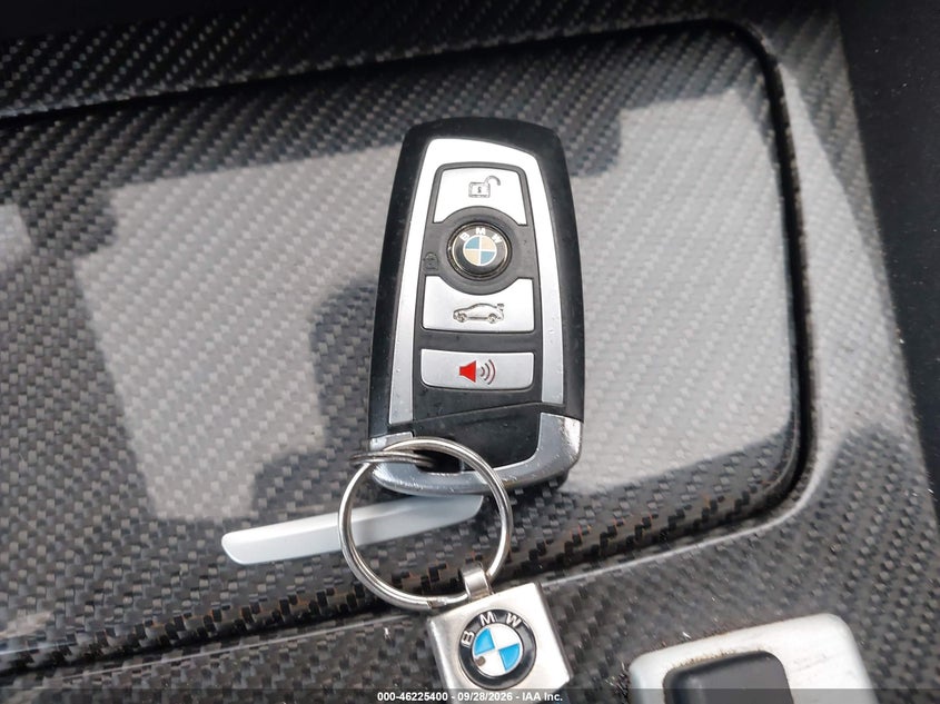 BMW M6 2013 VIN WBSLX9C55DC968547