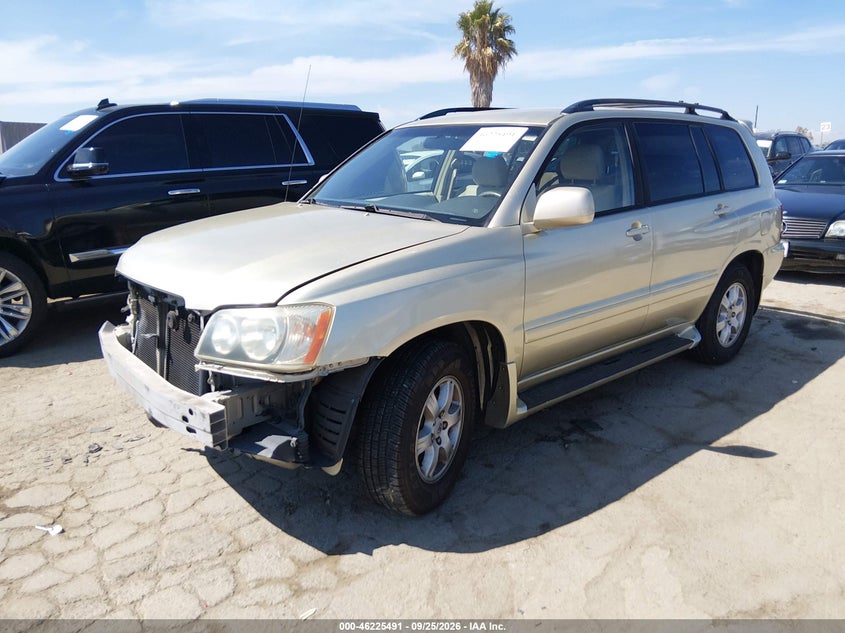 2002 Toyota Highlander, Right Front, IAAI, VIN JTEGF21A120070332 — photo 2
