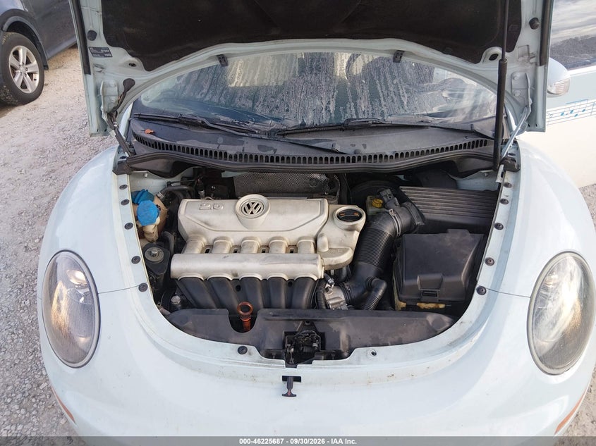 VOLKSWAGEN NEW BEETLE 2010 VIN 3VWRW3AL0AM002732