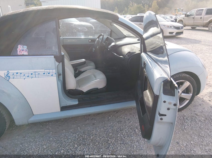 VOLKSWAGEN NEW BEETLE 2010 VIN 3VWRW3AL0AM002732