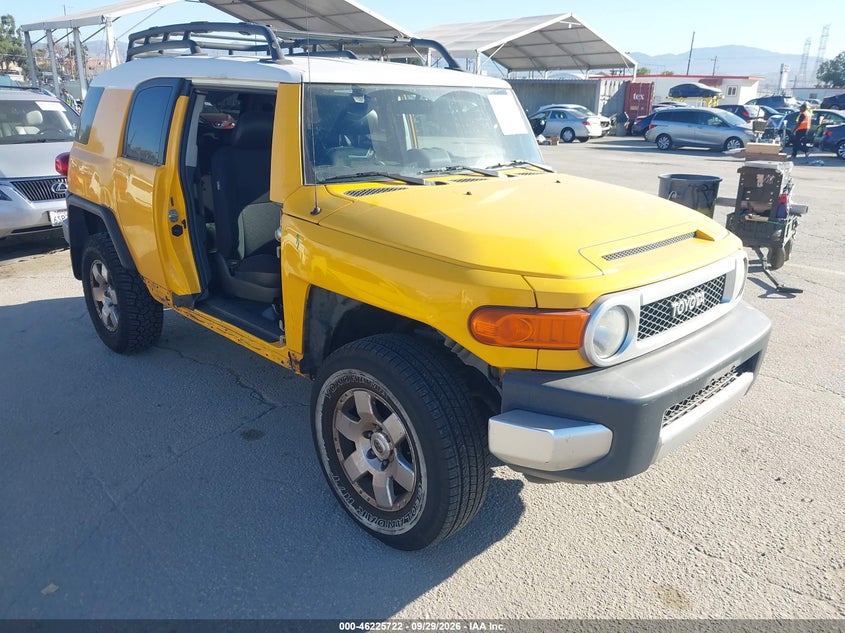 2007 TOYOTA FJ CRUISER