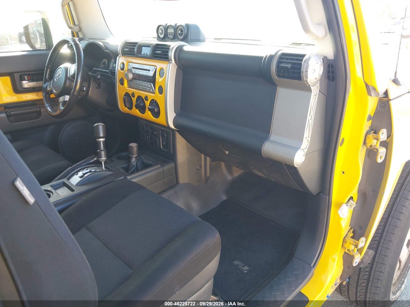TOYOTA FJ CRUISER 2007 VIN JTEBU11F470006136