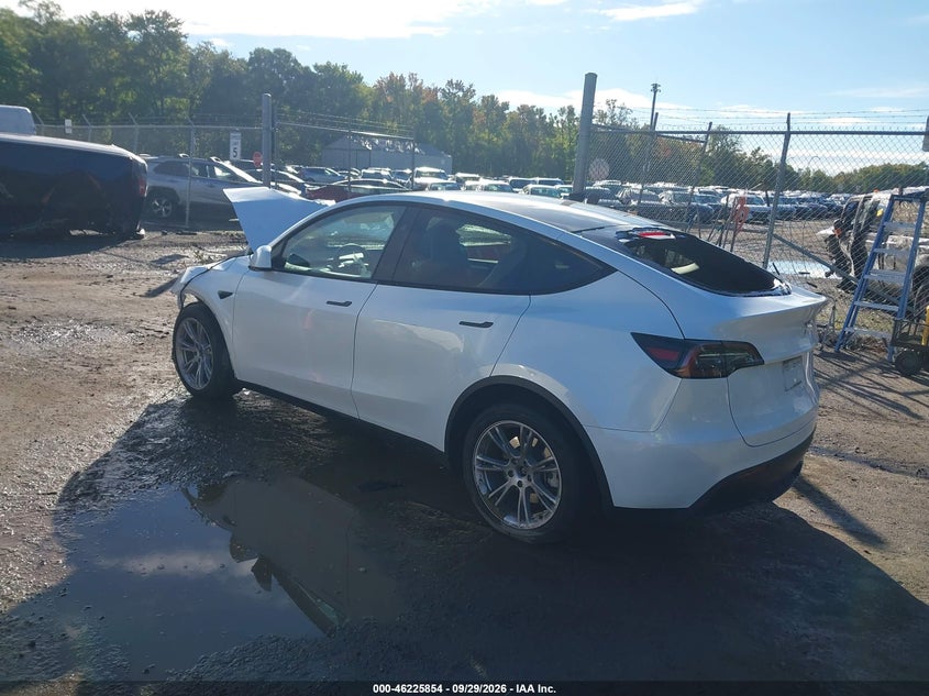 Vin: 7saygdee6pa207143, lot: 46725842, tesla model y 20233