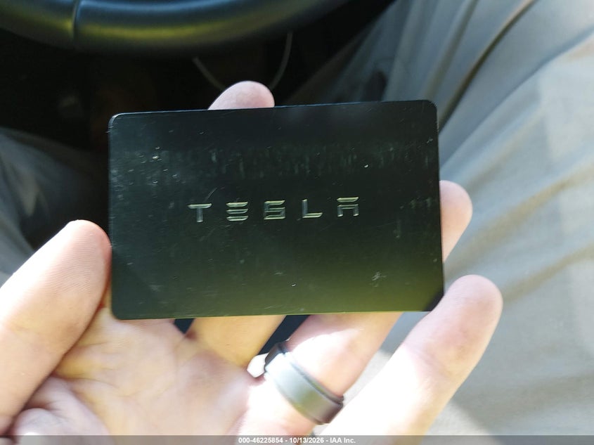 TESLA MODEL Y - zdjęcie 10