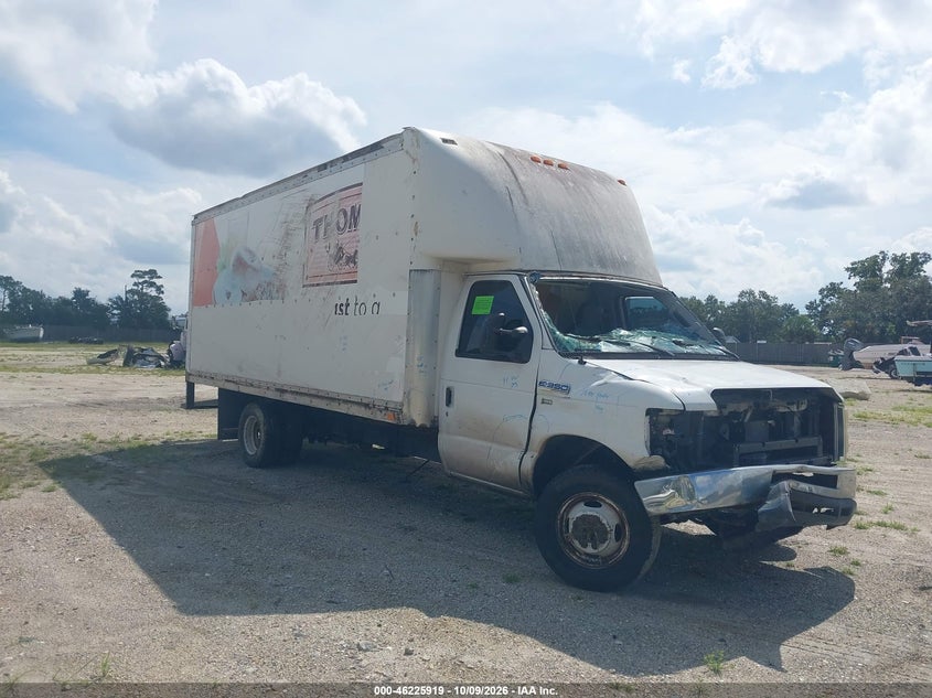 2013 FORD E-350 CUTAWAY