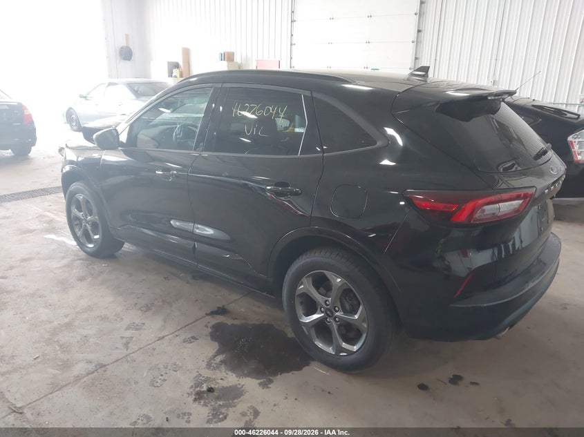 Vin: 1fmcu9mn7rua24051, lot: 46726032, ford escape st-line 20243