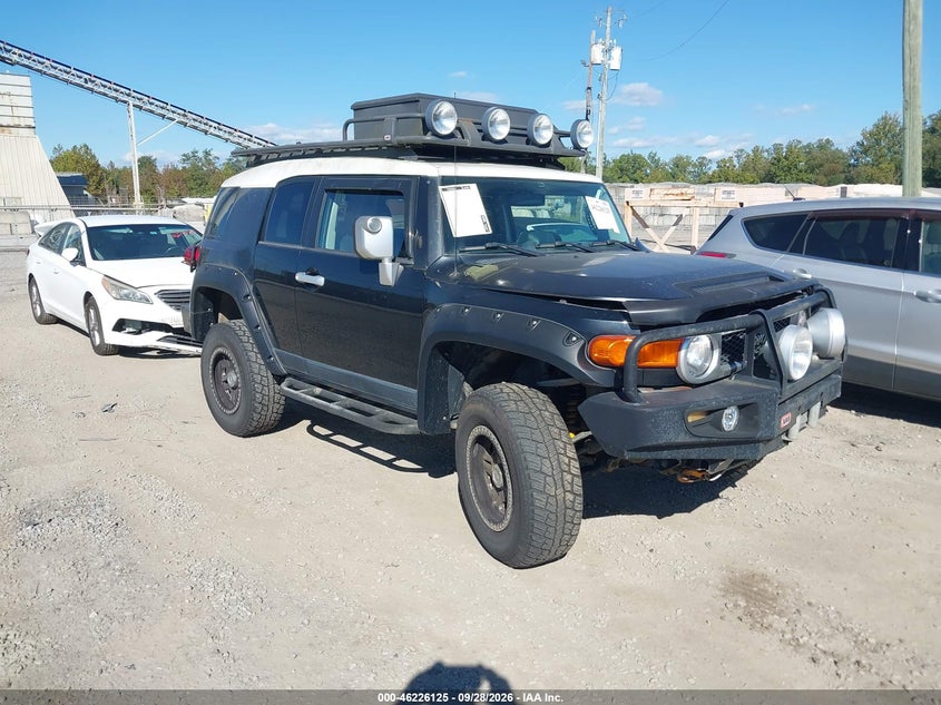 2007 TOYOTA FJ CRUISER