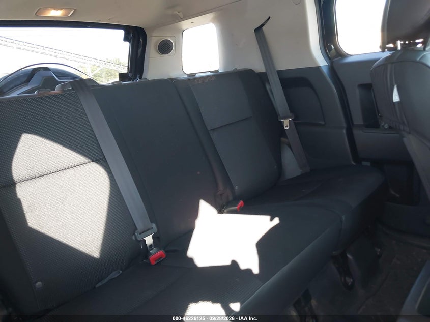 TOYOTA FJ CRUISER 2007 VIN JTEBU11F970043103