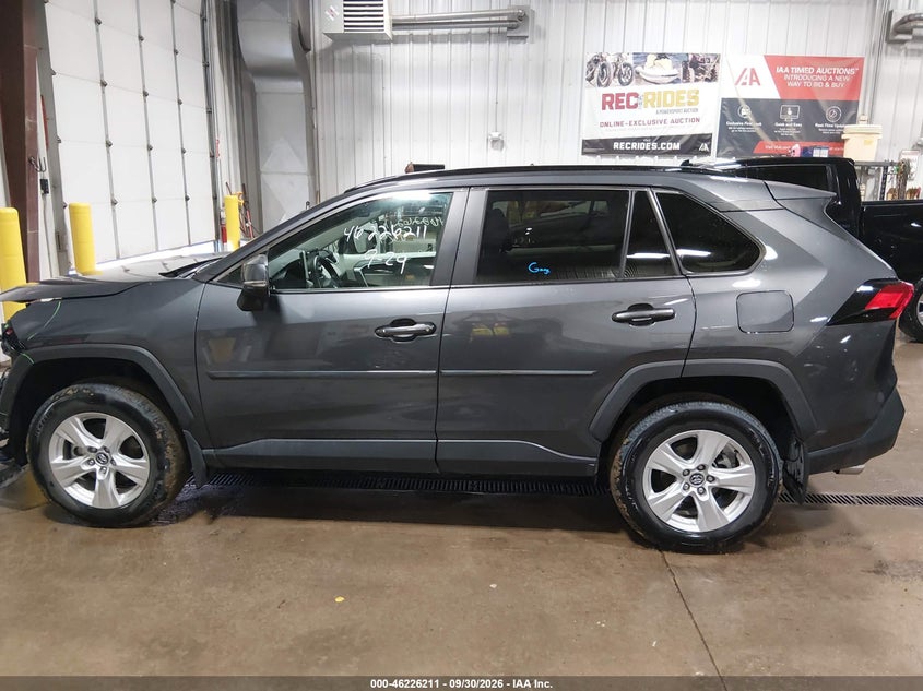 TOYOTA RAV4 - zdjęcie 15