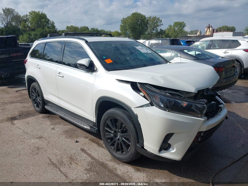 TOYOTA HIGHLANDER - zdjęcie 1