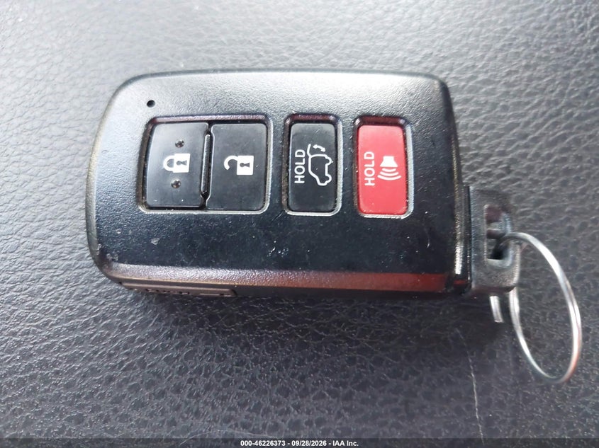 TOYOTA HIGHLANDER - zdjęcie 11