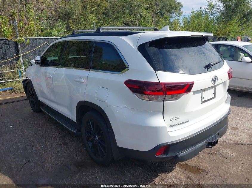 TOYOTA HIGHLANDER - zdjęcie 3