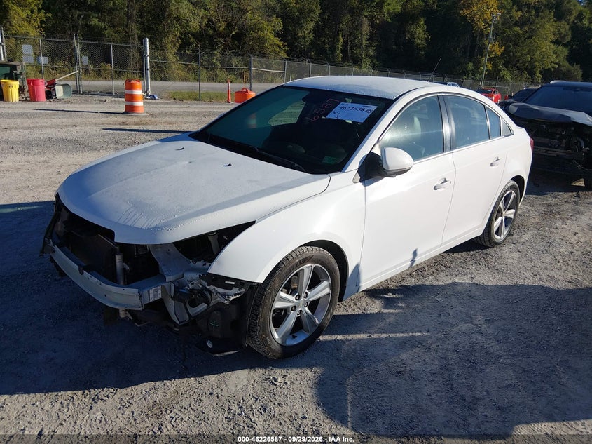 2015 Chevrolet Cruze 2Lt Auto, Front End, IAAI, VIN 1G1PE5SB5F7145491 — photo 2