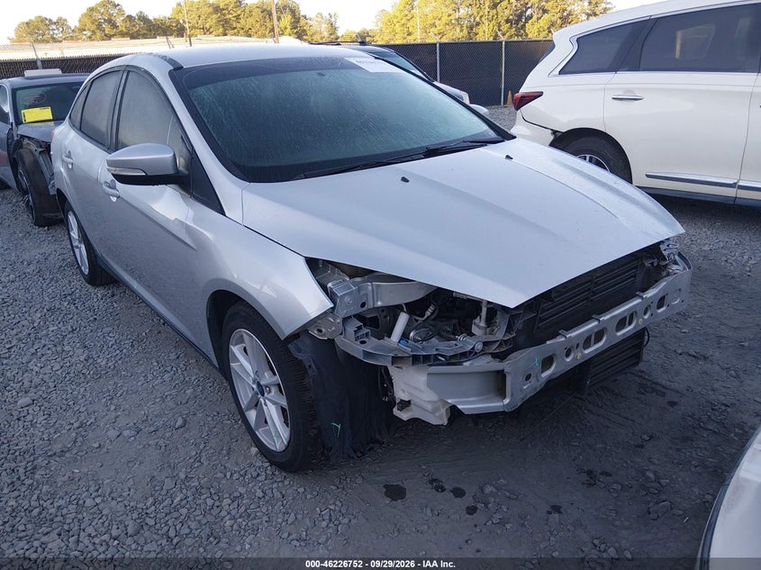 Vin: 1fadp3f21jl299172, lot: 46726741, ford focus se 2018 img_1