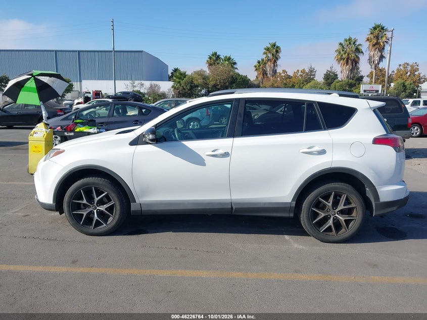 TOYOTA RAV4 - zdjęcie 14