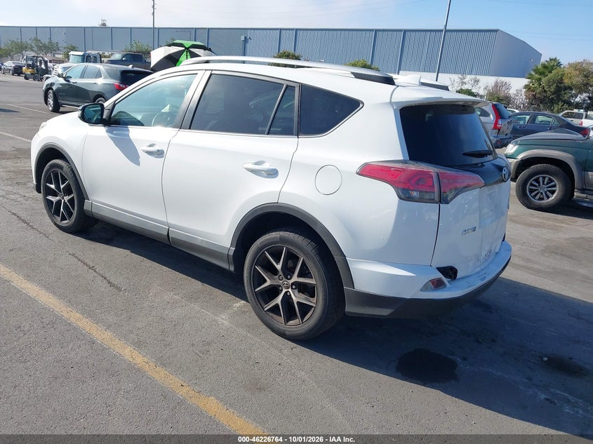 TOYOTA RAV4 - zdjęcie 3