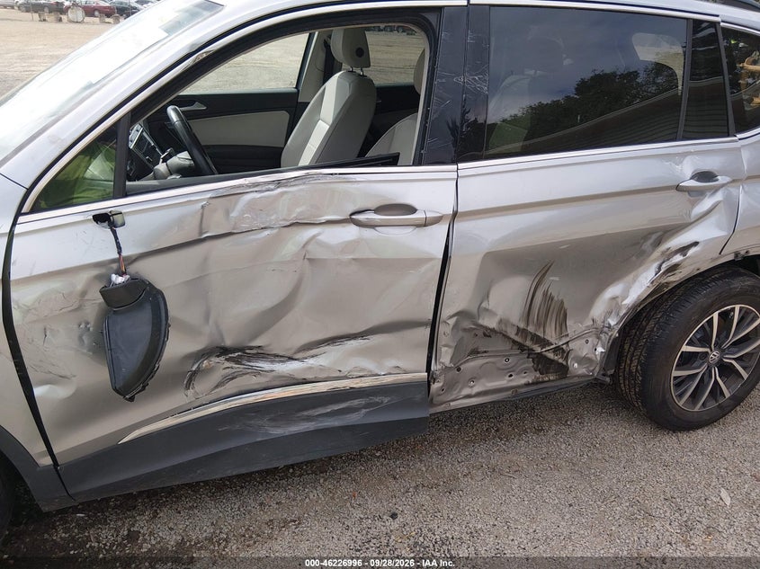 VOLKSWAGEN TIGUAN 2020 VIN 3VV2B7AX3LM032533