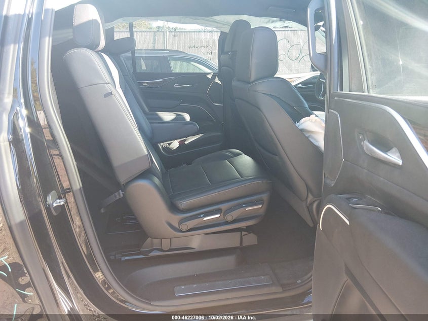 CADILLAC ESCALADE ESV - zdjęcie 8