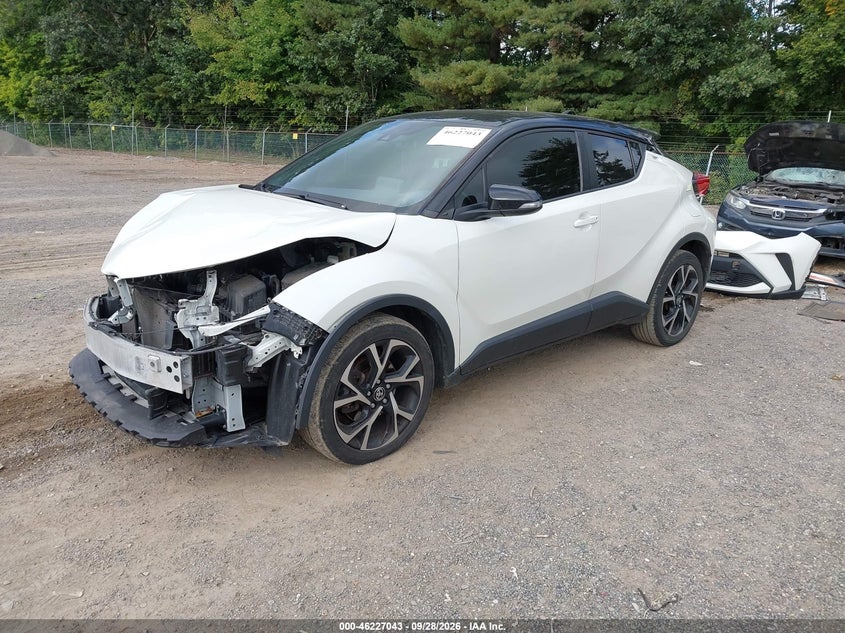 TOYOTA C-HR - zdjęcie 2