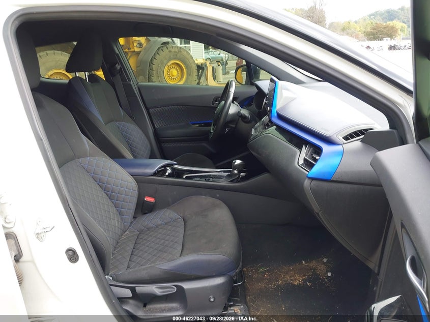 TOYOTA C-HR - zdjęcie 5