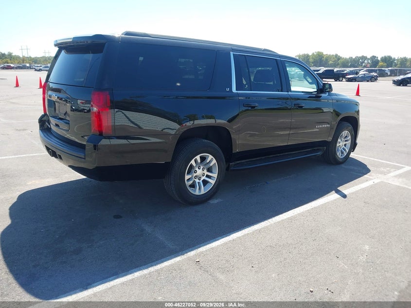CHEVROLET SUBURBAN - zdjęcie 4