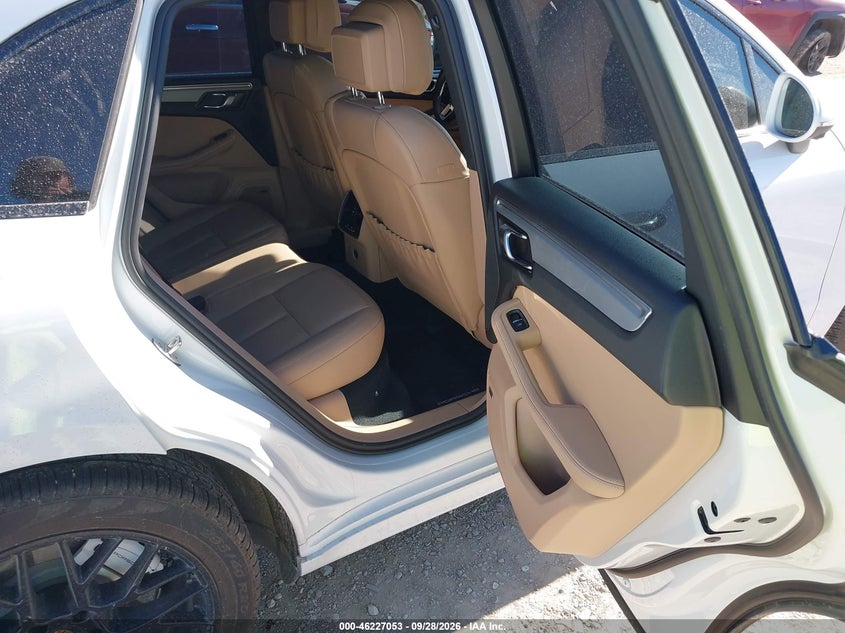 PORSCHE MACAN - zdjęcie 8