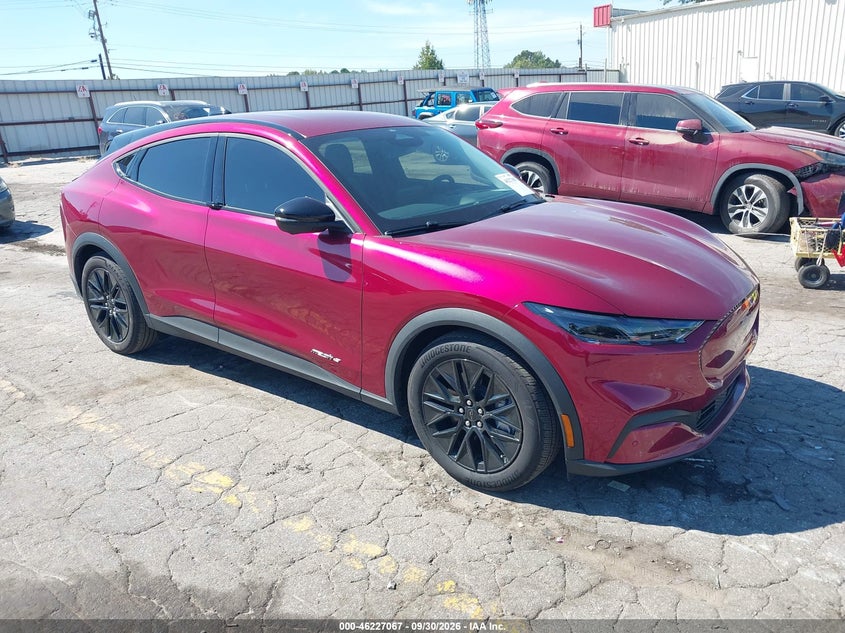 Vin: 3fmtk1r43sma23724, lot: 46727055, ford mustang mach-e select 2025 img_1