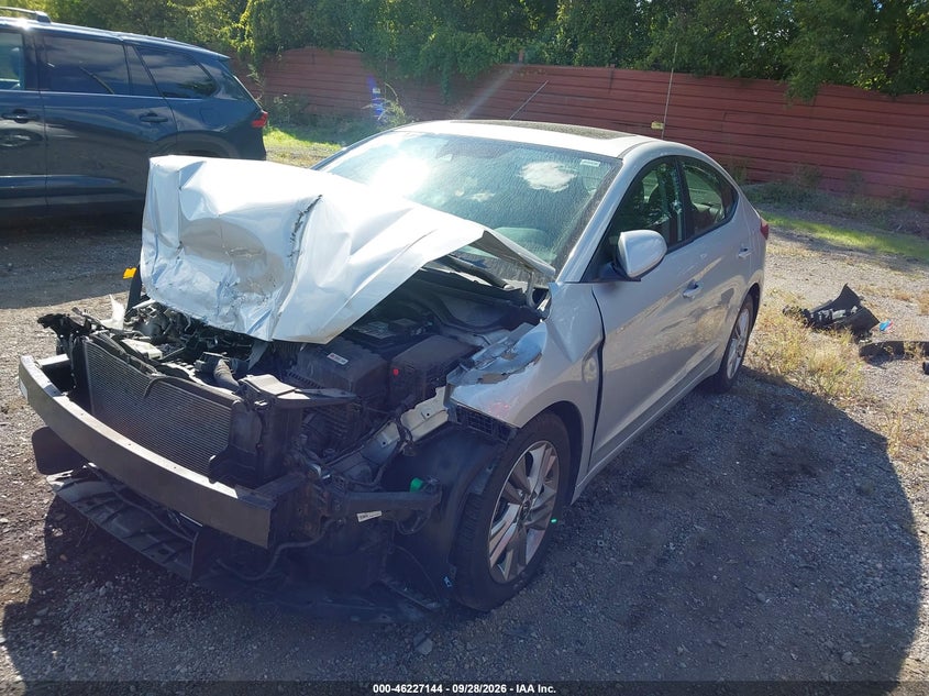 2019 Hyundai Elantra Value Edition, Front End, IAAI, VIN 5NPD84LF5KH419808 — photo 2