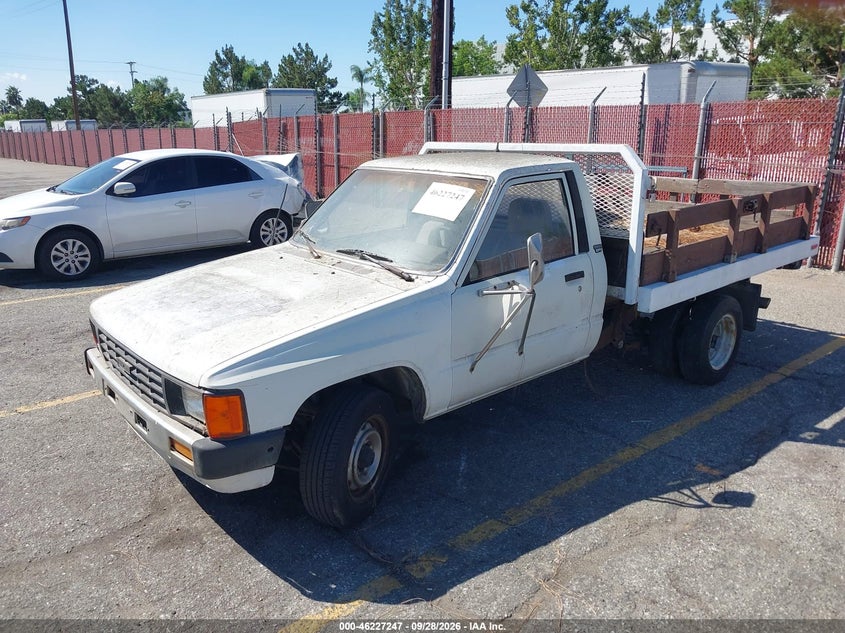 1986 TOYOTA PICKUP