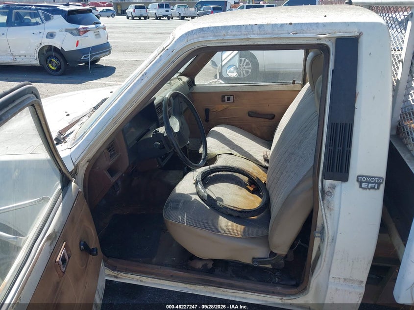 TOYOTA PICKUP 1986 VIN JT5RN55R0G7003779