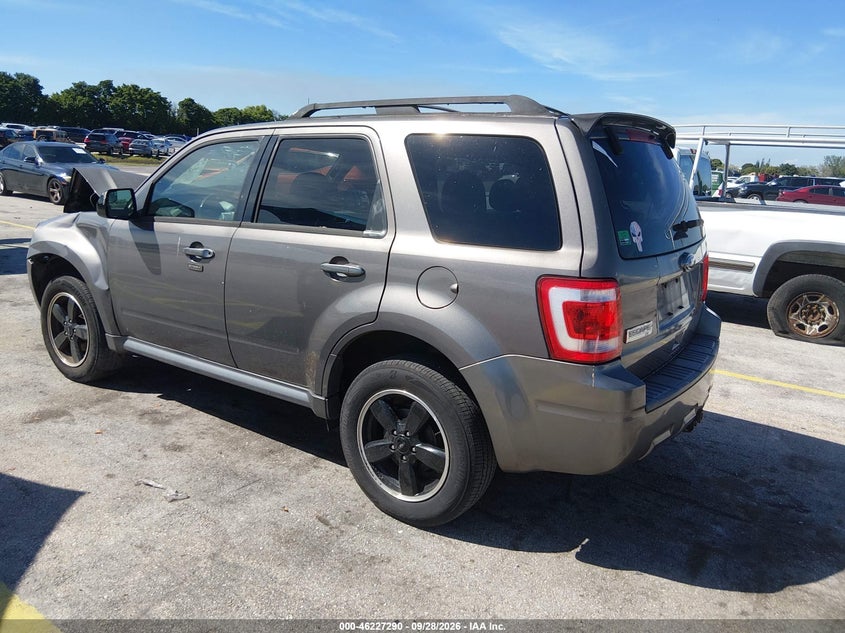 Vin: 1fmcu0dg4ckc36860, lot: 46727278, ford escape xlt 20123