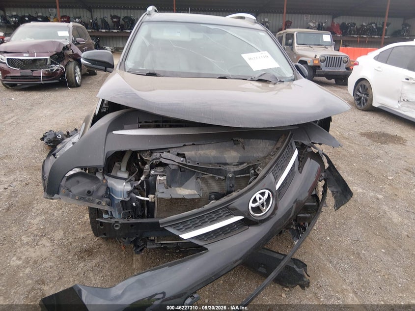 TOYOTA RAV4 - zdjęcie 12