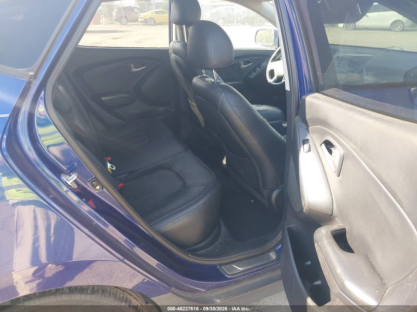 2011 HYUNDAI TUCSON auction photo 8