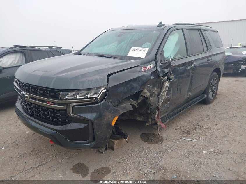 2021 Chevrolet Tahoe 4Wd Z71, Левый бок, IAAI, VIN 1GNSKPKD4MR107573 — фото 2