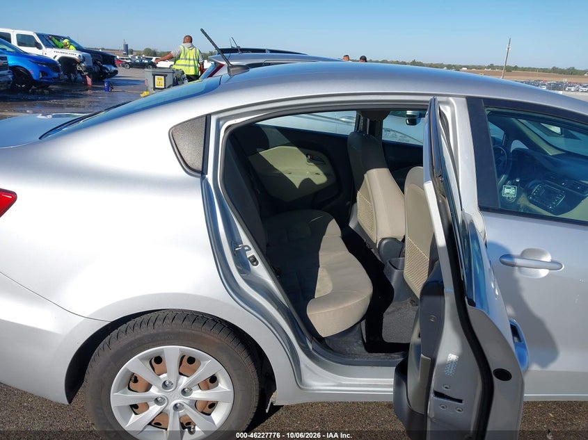 2016 KIA RIO LX · Фото 8