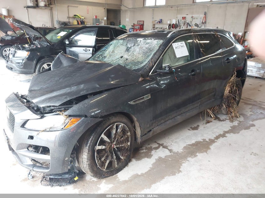 Vin: sadck2gxxka369391, lot: 46727829, jaguar f-pace 25t prestige/30t prestige 20192