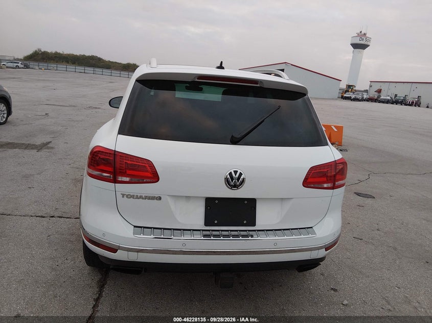 VOLKSWAGEN TOUAREG 2017 VIN WVGRF7BP9HD003990