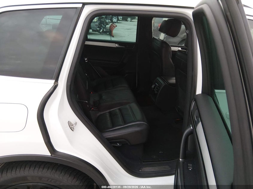 Фото 8 - VOLKSWAGEN TOUAREG