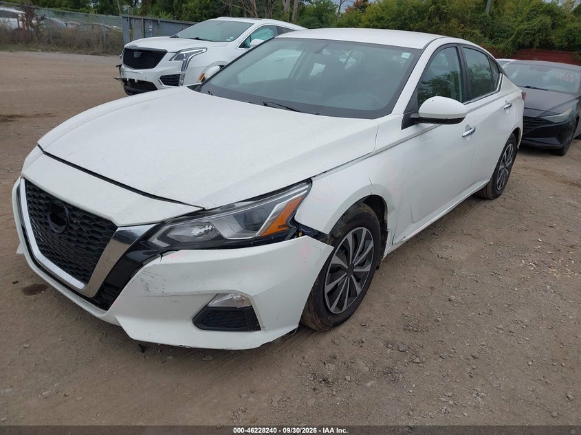 2019 Nissan Altima 2.5 S, Front End, IAAI, VIN 1N4BL4BV3KN326158 — photo 2
