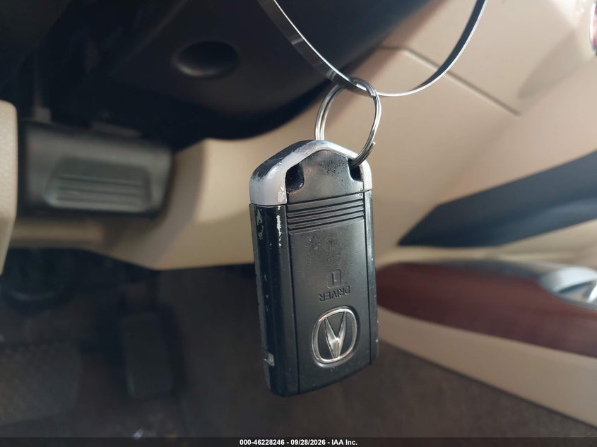 2013 ACURA RDX · Фото 11