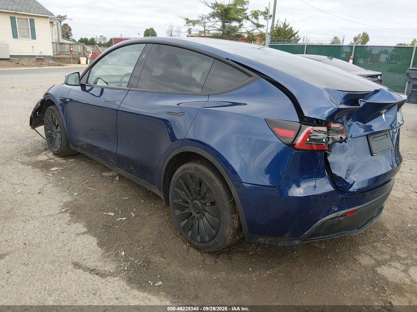 TESLA MODEL Y - zdjęcie 3