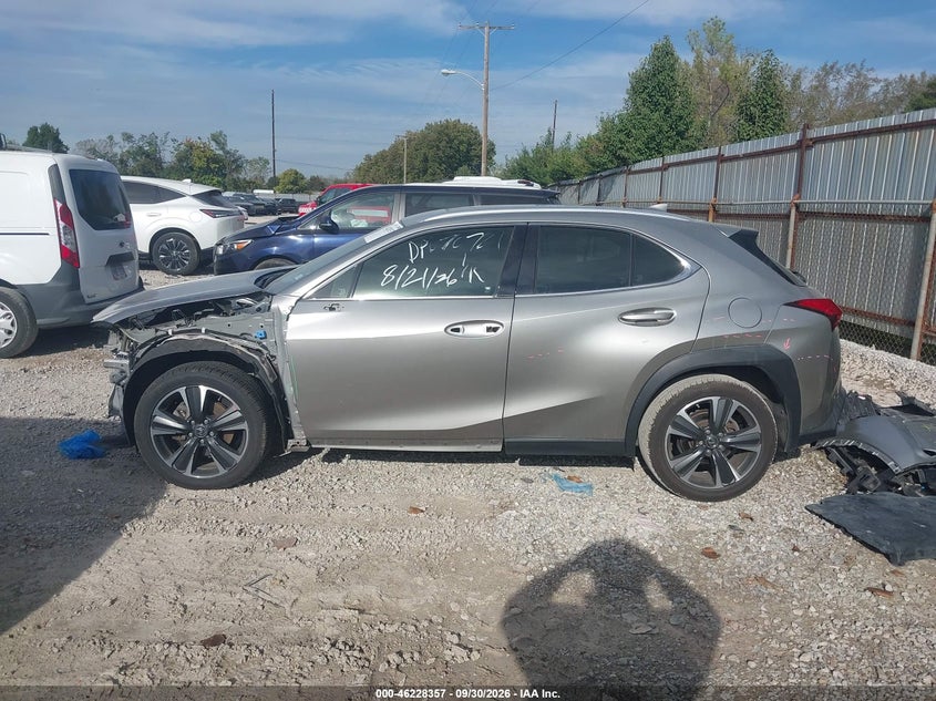 LEXUS UX 200 - zdjęcie 15