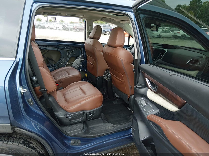2019 SUBARU ASCENT TOURING · Photo 8