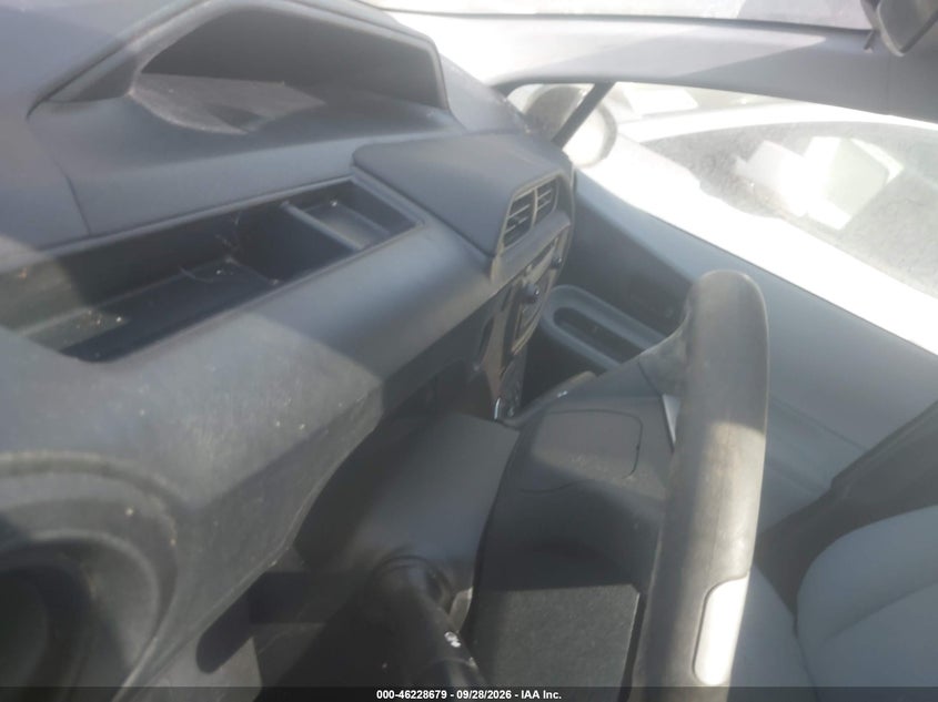 2014 TOYOTA PRIUS C ONE · Фото 7