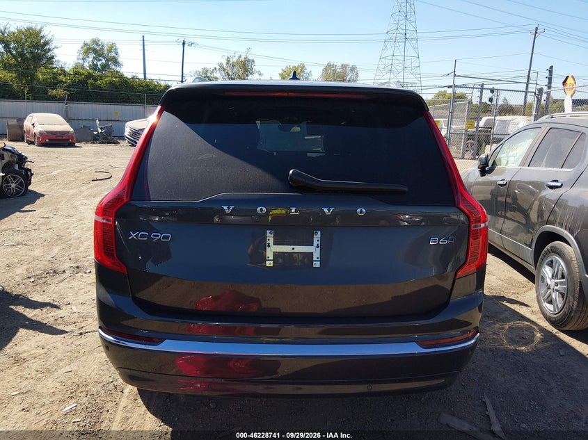 VOLVO XC90 - zdjęcie 16