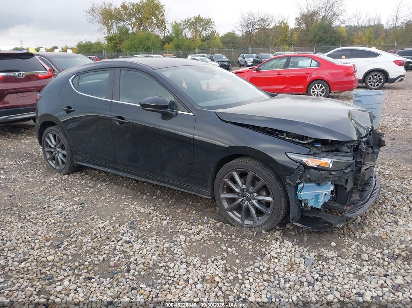 Vin: jm1bpbmm9k1139697, lot: 46728837, mazda mazda3 preferred package 2019 img_1