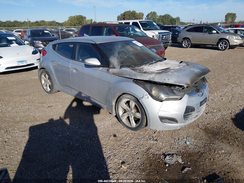 Vin: kmhtc6ad9cu029031, lot: 46728936, hyundai veloster base w/black 20121