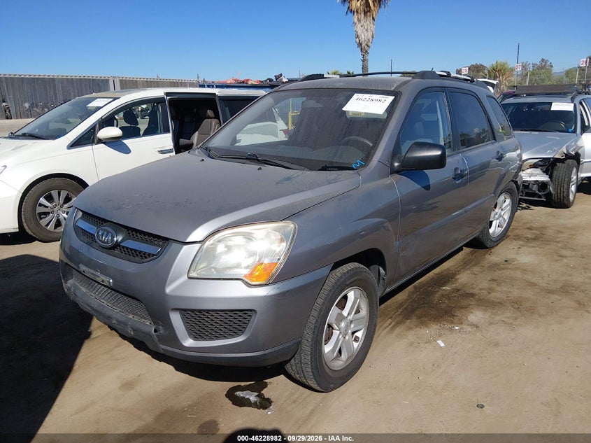 2009 Kia Sportage Lx V6, Left Side, IAAI, VIN KNDJF723597613870 — photo 2