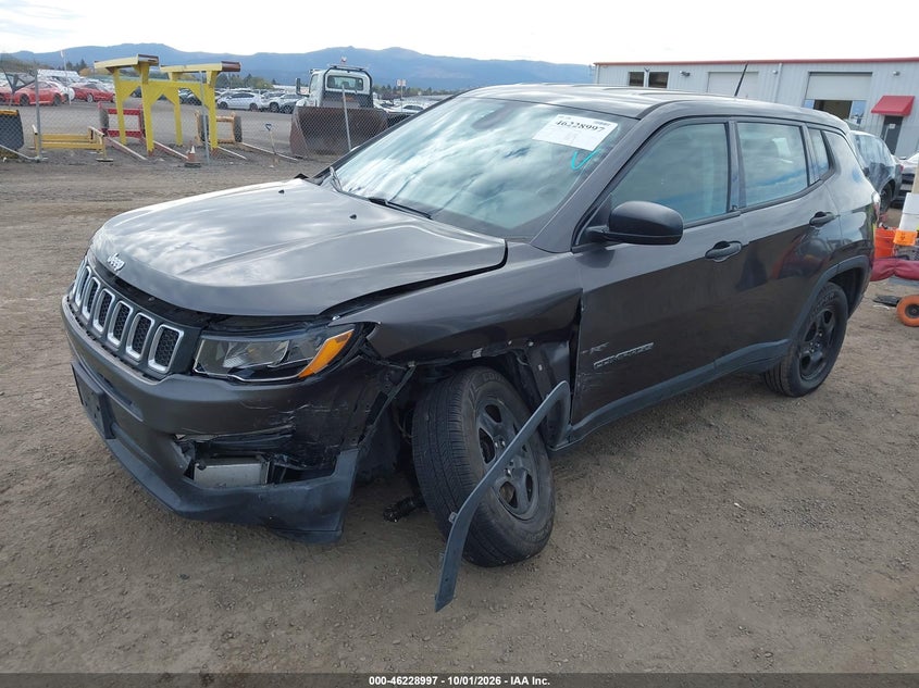 2018 Jeep Compass Sport 4X4, Left Front, IAAI, VIN 3C4NJDAB3JT117540 — photo 2