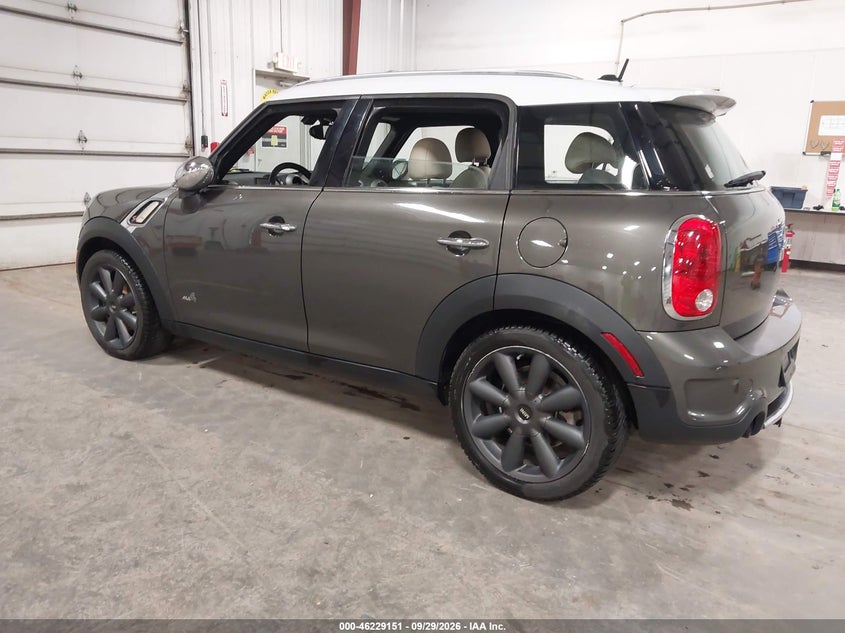 2012 MINI COOPER S COUNTRYMAN · Фото 3
